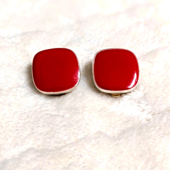 Vintage 80' Red Enamel and Silvertone Clip Earrings - Picture 7 of 7